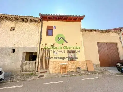 Casa adosada en San Esteban de Gormaz