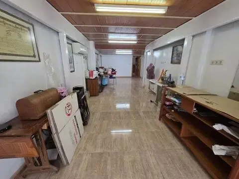 Local comercial en calle del Cardenal Herrera Oria