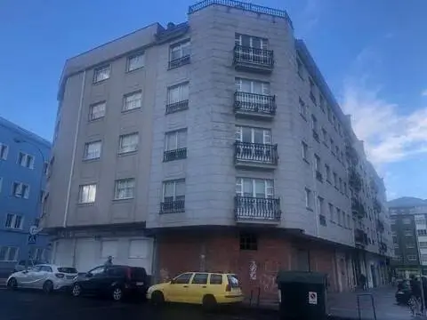 Local comercial en calle Colombia