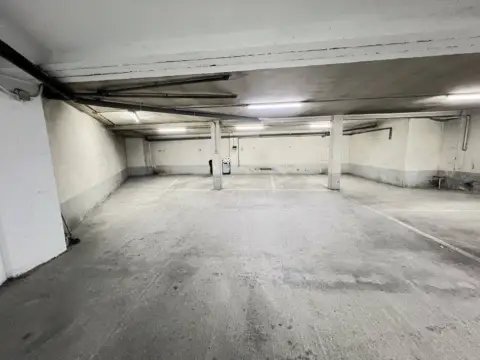 Garaje en Lugones - Llugones