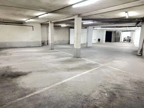 Garaje en Lugones - Llugones