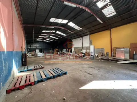 Nave industrial en Almendralejo