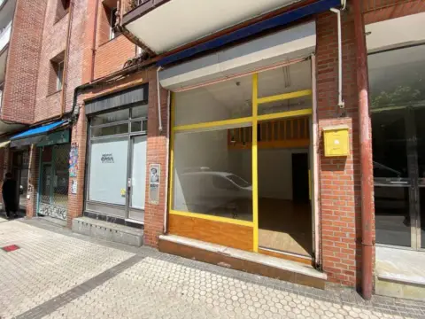 Local comercial en calle de Ametzagaña
