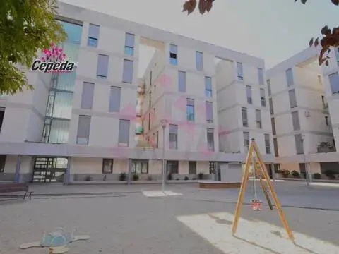 Piso en calle de la Virgen de África