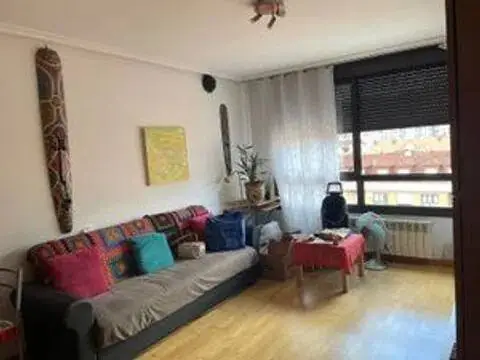 Piso en Ciudad-Naranco-Vallobín