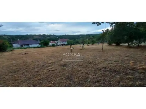 Terreno en San Cibrao Das Viñas (Capital)