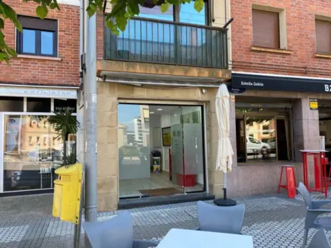 Local comercial en calle de Roteta