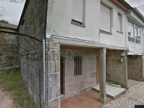 Casa rústica en A Cortella