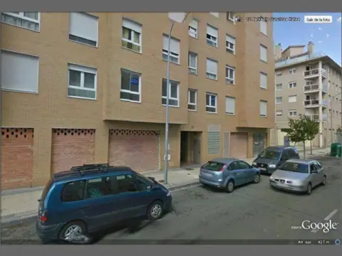 Local comercial en Rochapea - Arrotxapea