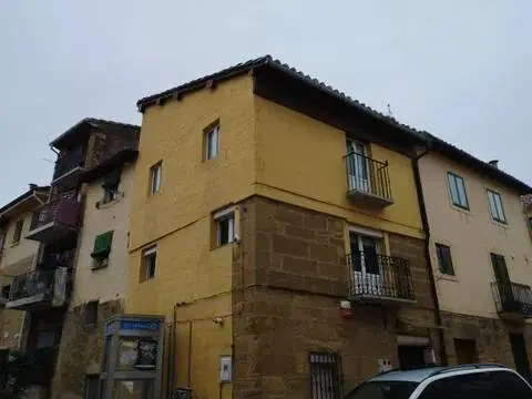 Casa rústica en calle de Larrazuria