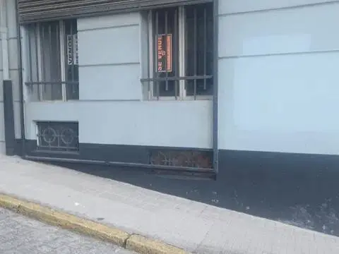 Local comercial en calle del Arce