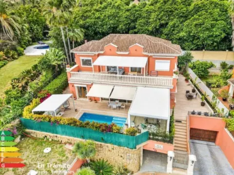 Casa en Lomas de Marbella Club-Puente Romano