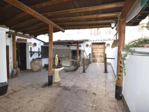 Casa pareada en Macharaviaya