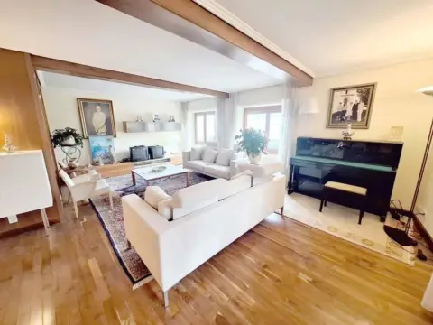 Casa adosada en calle Gometxa