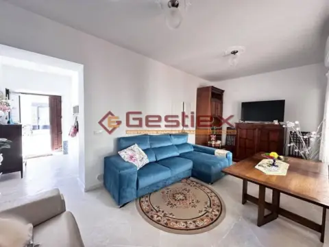 Chalet en Almendralejo