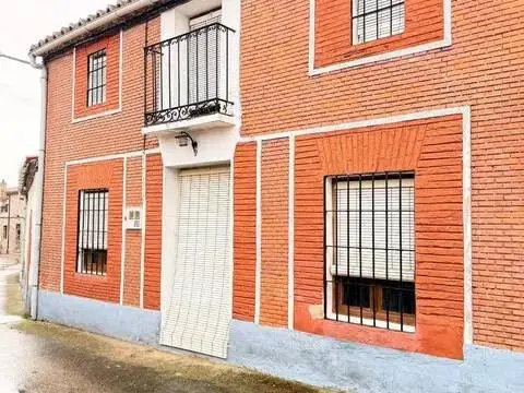 Casa rústica en Manganeses de La Lampreana