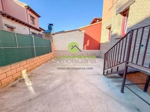 Casa adosada en Ayllón