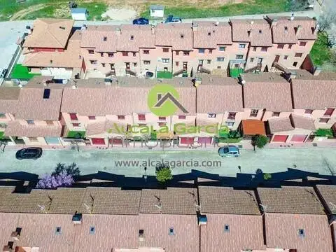 Casa adosada en Ayllón
