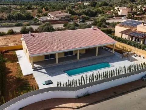 Chalet en Campos