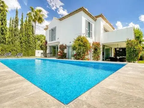 Chalet en Núcleo
