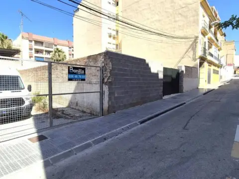 Terreno en calle del Barrero de Capuchinos, 13