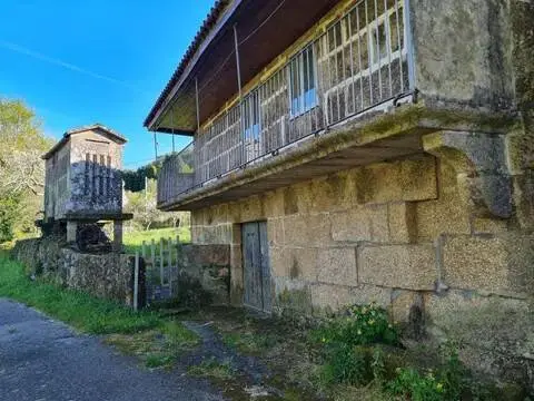 Casa adosada en Cerdedo-Cotobade