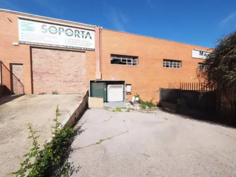 Nave industrial en Les Martines-Can Palet de Vista Alegre