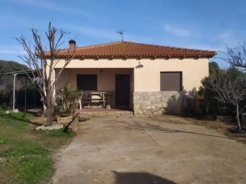 Casa en Calvarrasa de Arriba