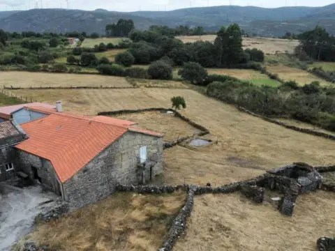 Chalet en Cerdedo-Cotobade