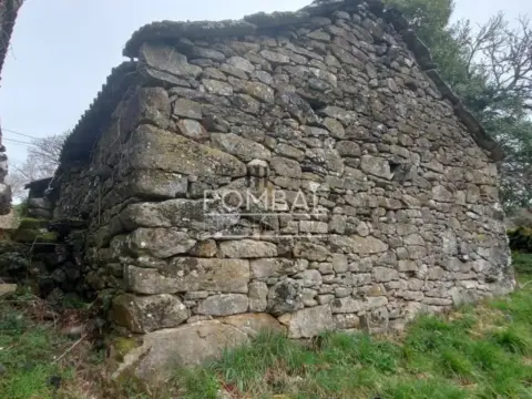Casa rústica en A Corna