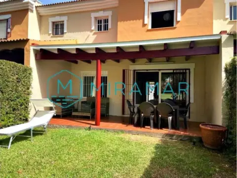 Casa adosada en Lepe