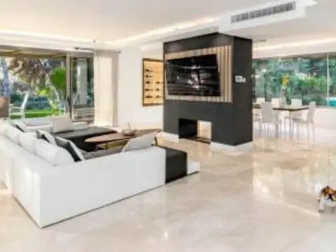 Chalet en Urbanización Golf Río Real