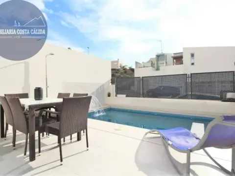 Chalet en calle calle H, 12
