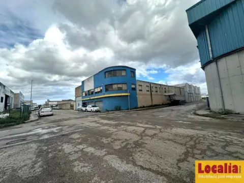 Nave industrial en Maliaño