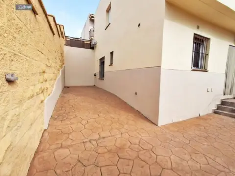 Casa adosada en Campanillas
