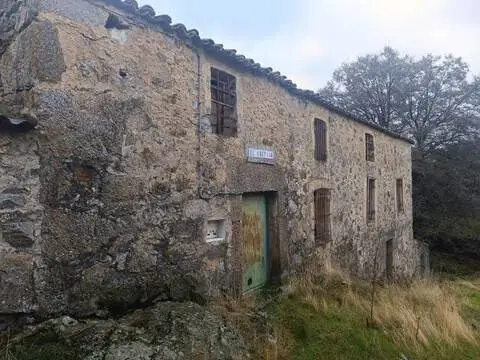 Casa rústica en calle de los Extramuros