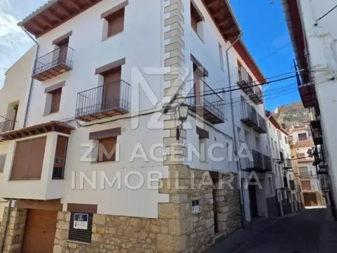 Casa rústica en calle Guimera