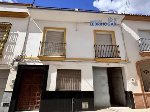 Casa adosada en Lebrija