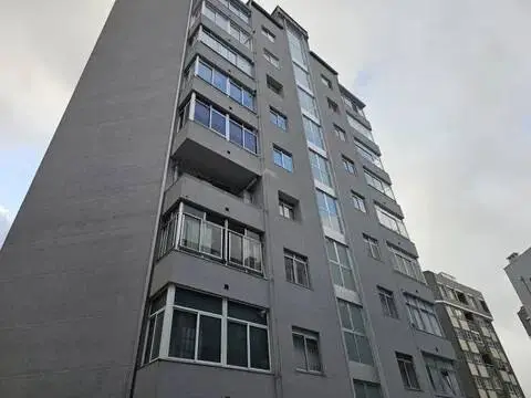 Piso en Camelias-Pi y Margall