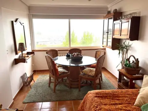 Piso en calle Baiona Centro