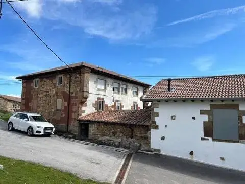 Casa rústica en Barrio de la Población de Arriba