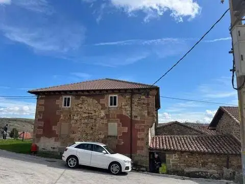 Casa rústica en Barrio de la Población de Arriba