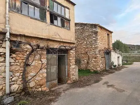 Casa rústica en Les Coves de Vinromà