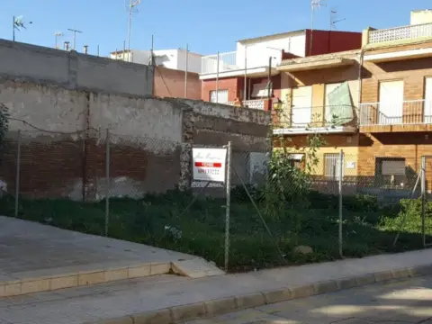 Terreno en Los Nietos
