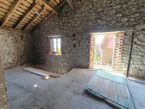 Casa rústica en Heras