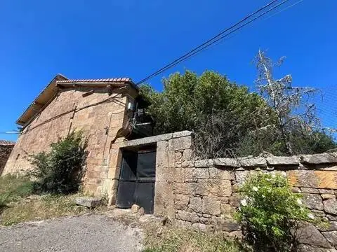 Casa rústica en Barrio de la Población de Abajo
