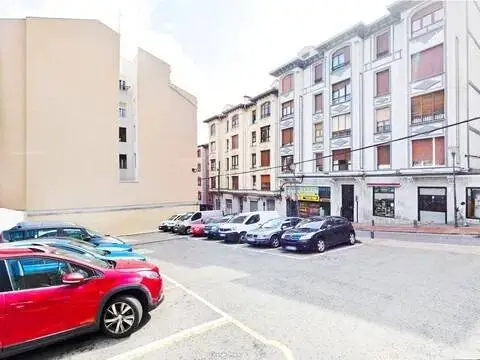 Piso en Txabarri-Kueto