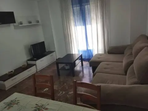 Piso en calle Villalba del Alcor