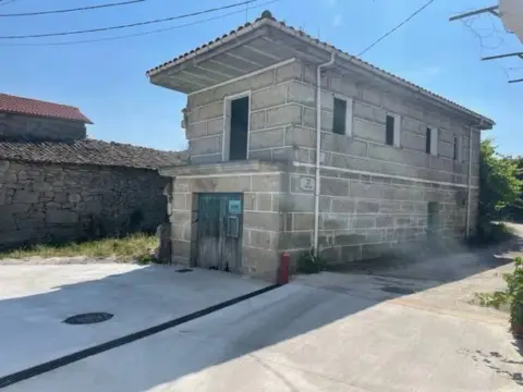 Casa rústica en Rúa das Viudas, 2