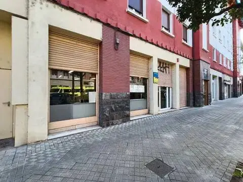 Local comercial en calle del Monasterio de Irache